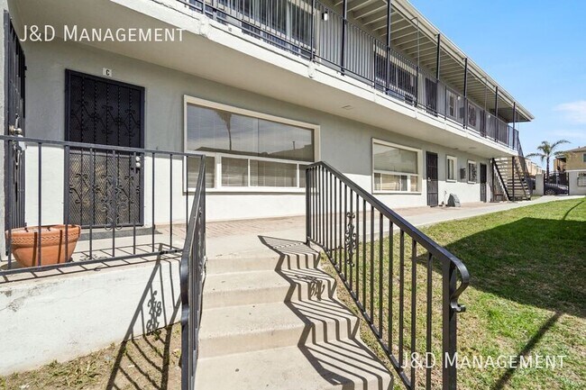 824 47th St San Diego, CA 92102 photo 2