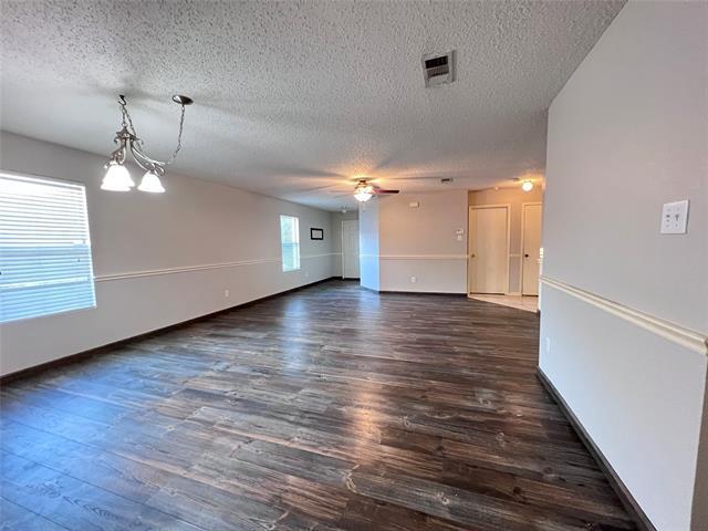 5513 Wiltshire Dr Fort Worth, TX 76135 photo 5