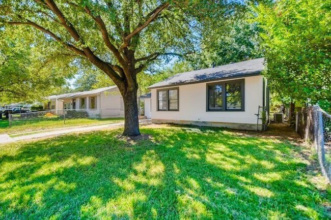 4208 Valentine Street, Fort Worth, TX 76107 photo 3