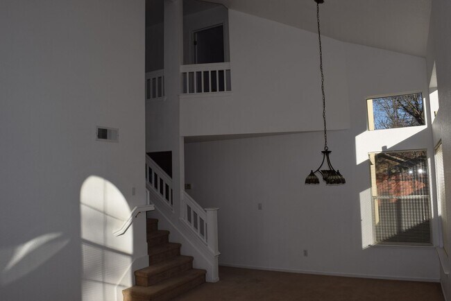 541 Pombo Square Dr Tracy, CA 95376 photo 3
