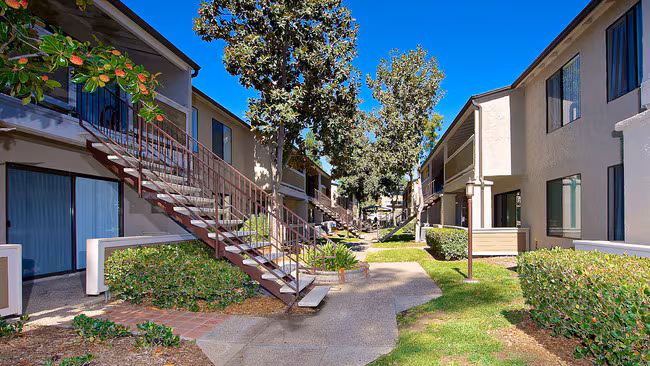 Elan Scripps Terrace photo 5