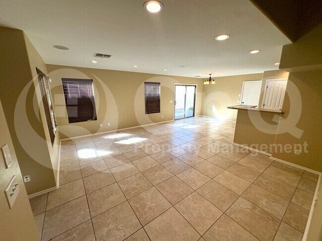 867 S Pheasant Dr Gilbert, AZ 85296 photo 5