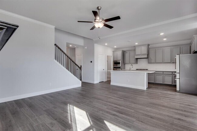 1021 Catskill Court, Burleson, TX 76028 photo 4