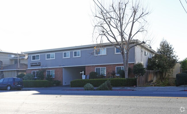 2141 Fruitdale Ave photo 2