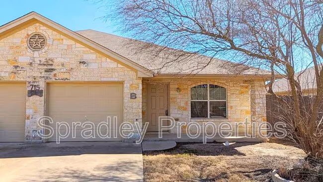 715 E Ridge Blvd Temple, TX 76502 photo 2