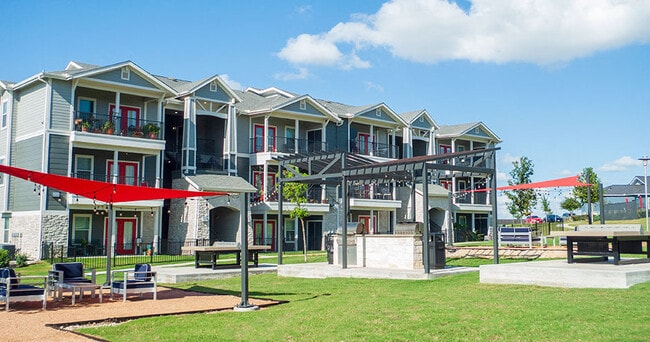 Parallax @ Georgetown Apartments photo 4