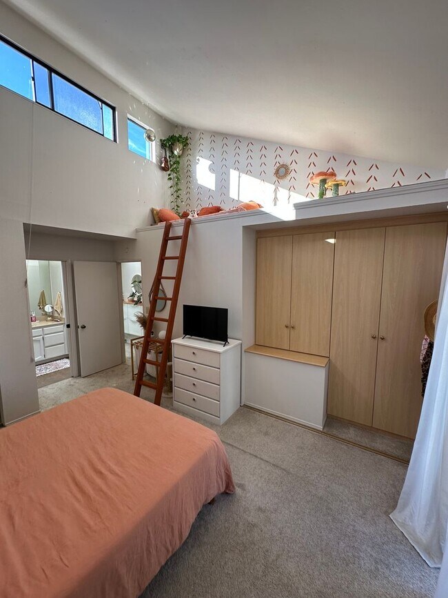1221 Essex Street, San Diego, CA 92103 photo 3