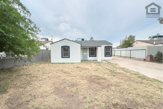 2517 E Culver St Phoenix, AZ 85008 photo 2