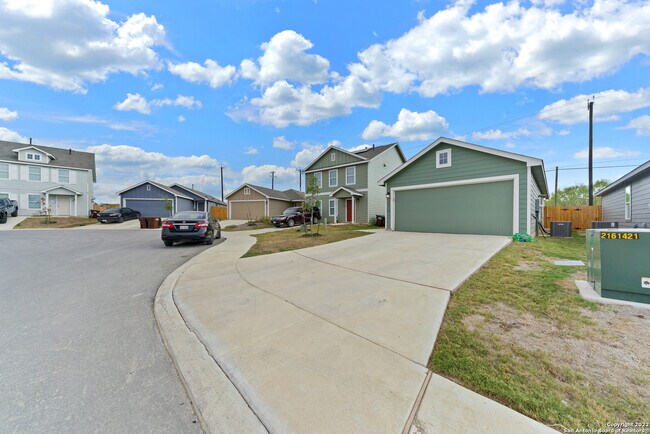 7810 Serro Medina San Antonio, TX 78252 photo 3