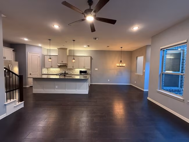 4510 Meadow Hawk Dr Arlington, TX 76005 photo 3