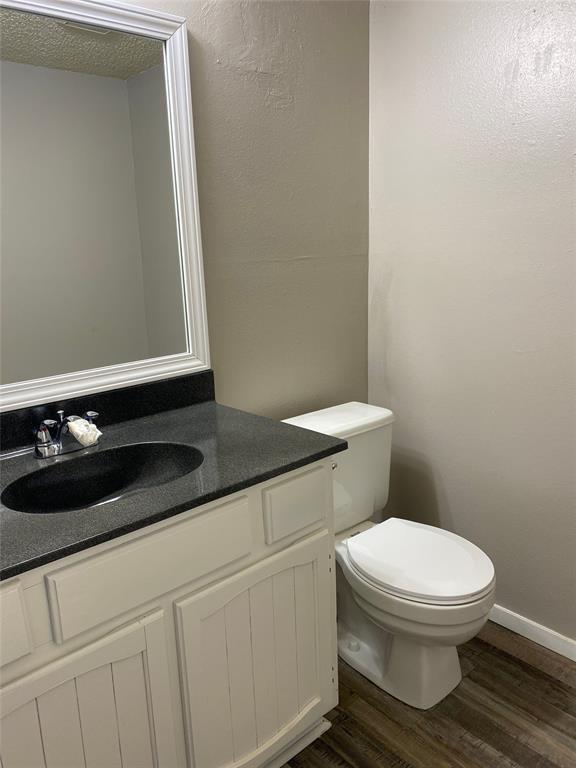 1409 D Courtney Place, Cleburne, TX 76033 photo 4