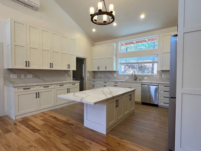 Martwood Way 7071 photo 4