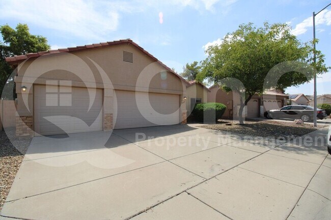 16043 West Tara Lane, Surprise, AZ 85374 photo 2
