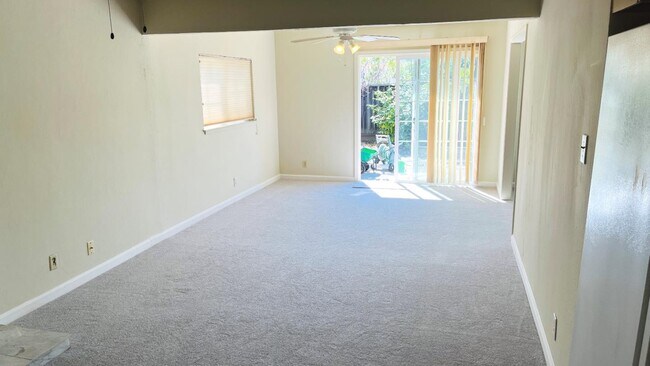10460 Davison Ave Cupertino, CA 95014 photo 4