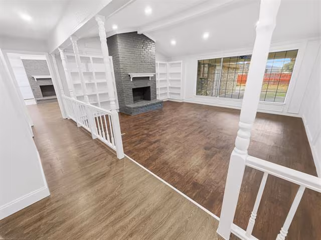 2409 Castle St Irving, TX 75038 photo 5