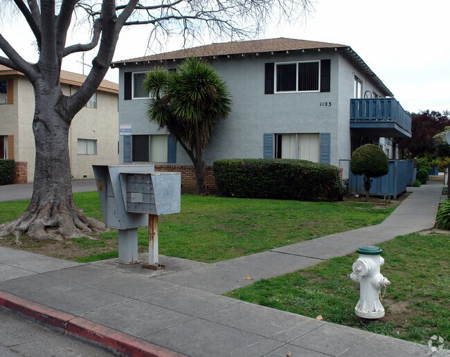 1119 Ayala Drive, Sunnyvale, CA 94086 photo 2