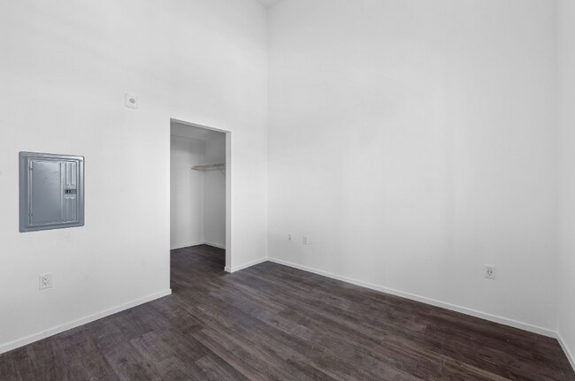 801 Pearl St San Diego, CA 92037 photo 4