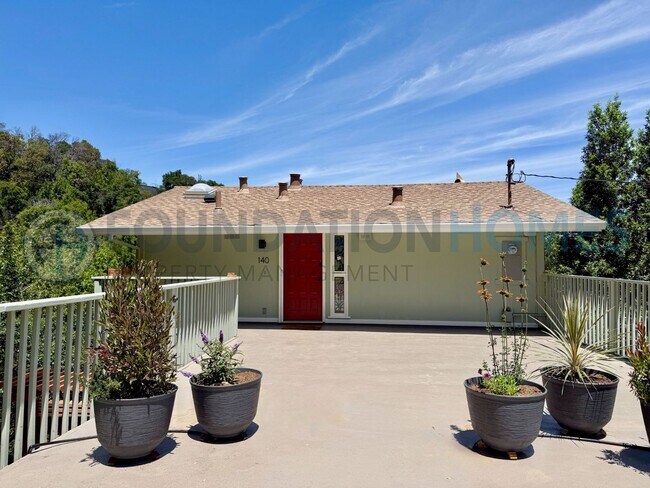 140 Redwood Rd Fairfax, CA 94930 photo 2