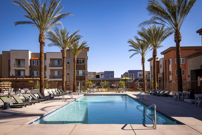 Estrella Springs at Canyon Trails photo 3