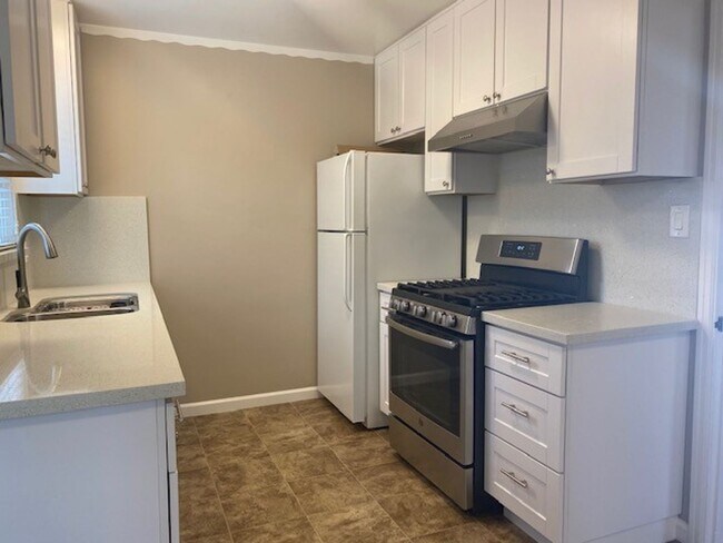 333-335 Bradley Avenue, San Jose, CA 95128 photo 3