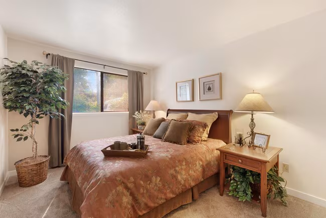 Mariners Glen Apartment Homes photo 2