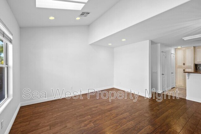 Bright and light Carmel Valley Townhouse, 2bd 2.5ba 2 car garage photo 5