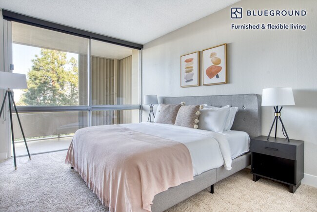 501 Forest Ave Palo Alto, CA 94301 photo 4