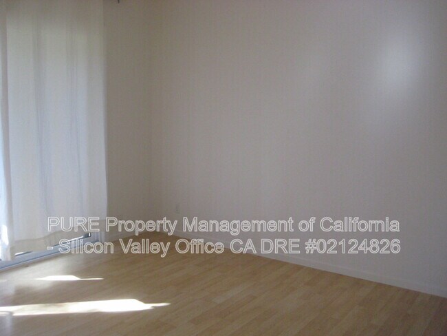 255 S Rengstorff Ave Mountain View, CA 94040 photo 5