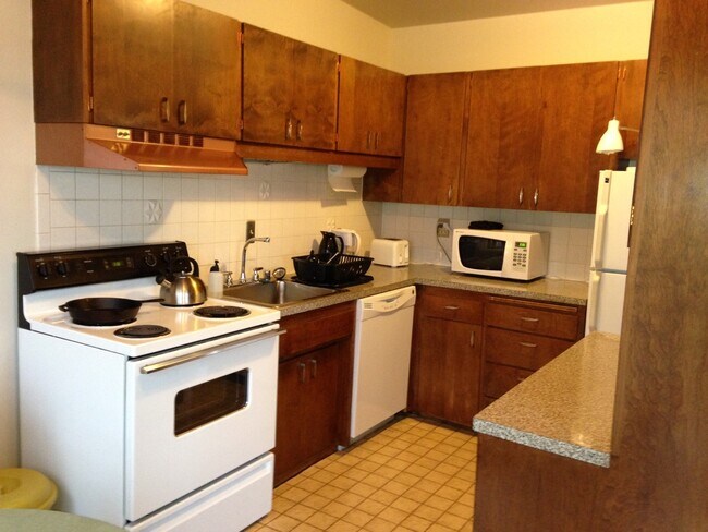 3438 14th Ave W Seattle, WA 98119 photo 2