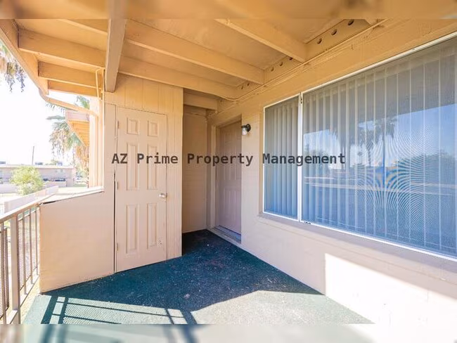 2411 W Hazelwood St Phoenix, AZ 85015 photo 3