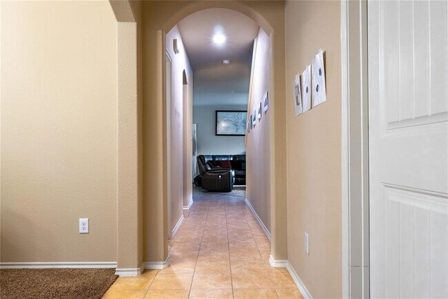 333 Allerton Mews, Lancaster, TX 75146 photo 5