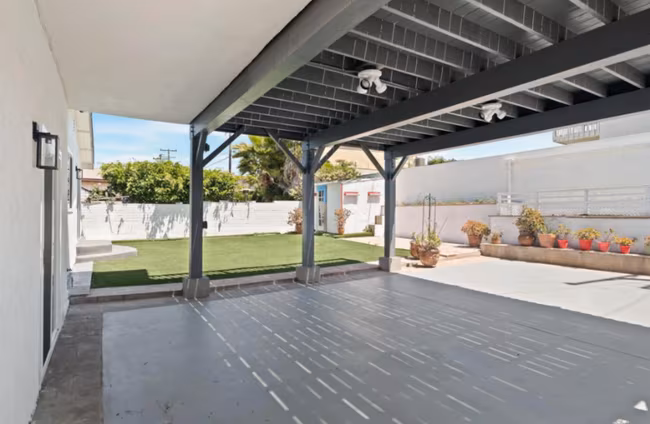 3781 Ashford St San Diego, CA 92111 photo 4