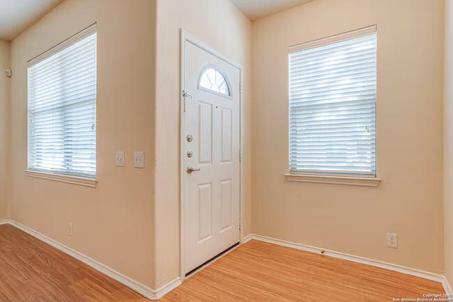 8519 Pecan Cross San Antonio, TX 78240 photo 5