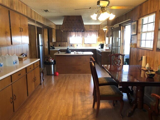 4168 Broken Bow photo 5