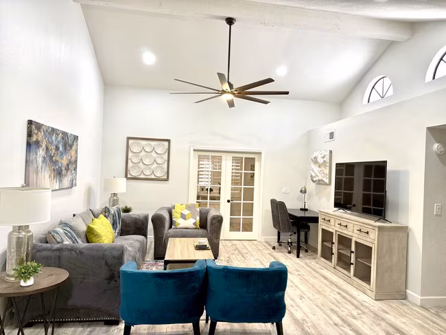 9040 E Winchcomb Dr Scottsdale, AZ 85260 photo 4