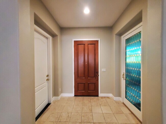 964 Maplegate Court, Concord, CA 94521 photo 4