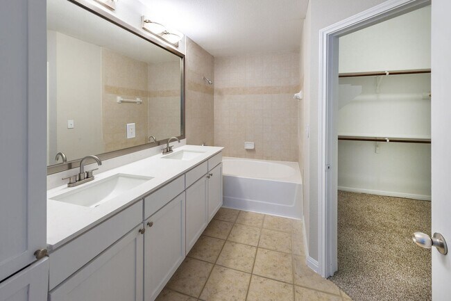 4001 Fannin St Houston, TX 77004 photo 2