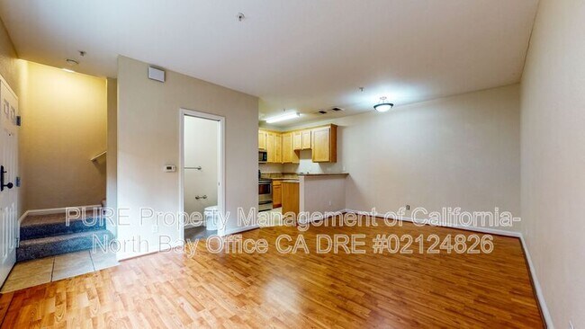 110 5th St Santa Rosa, CA 95401 photo 3