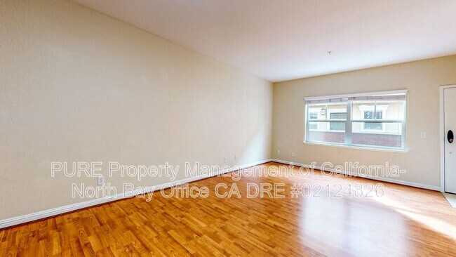 110 5th St Santa Rosa, CA 95401 photo 5