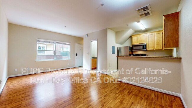 110 5th St Santa Rosa, CA 95401 photo 4
