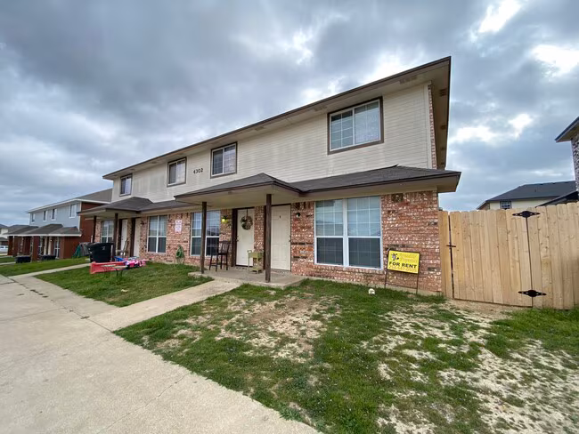 4302 Sylvia Dr Killeen, TX 76549 photo 2