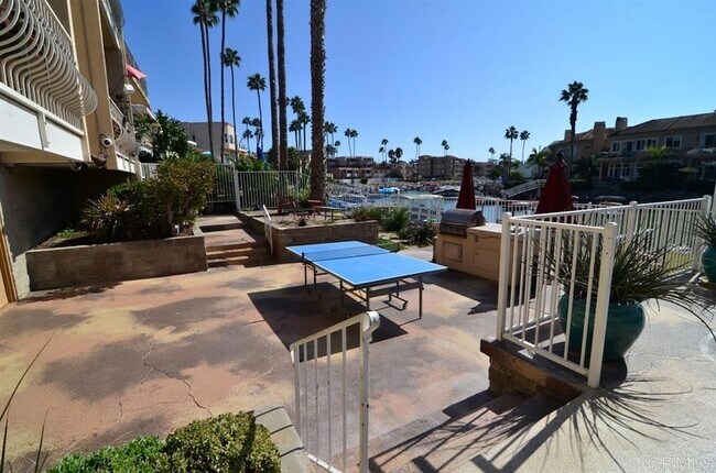 4637 Park Dr Carlsbad, CA 92008 photo 4