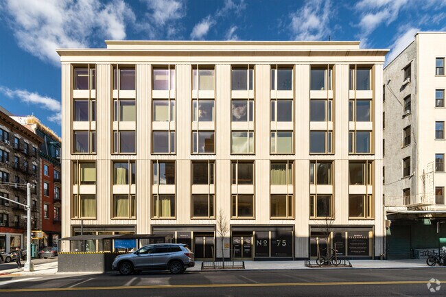 75 Kenmare St New York, NY 10012 photo 4