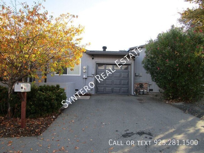 1593 3rd Avenue, Walnut Creek, CA 94597 photo 2