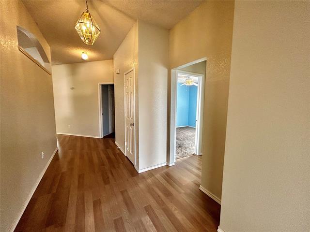 909 Meadowlark Dr Saginaw, TX 76131 photo 2