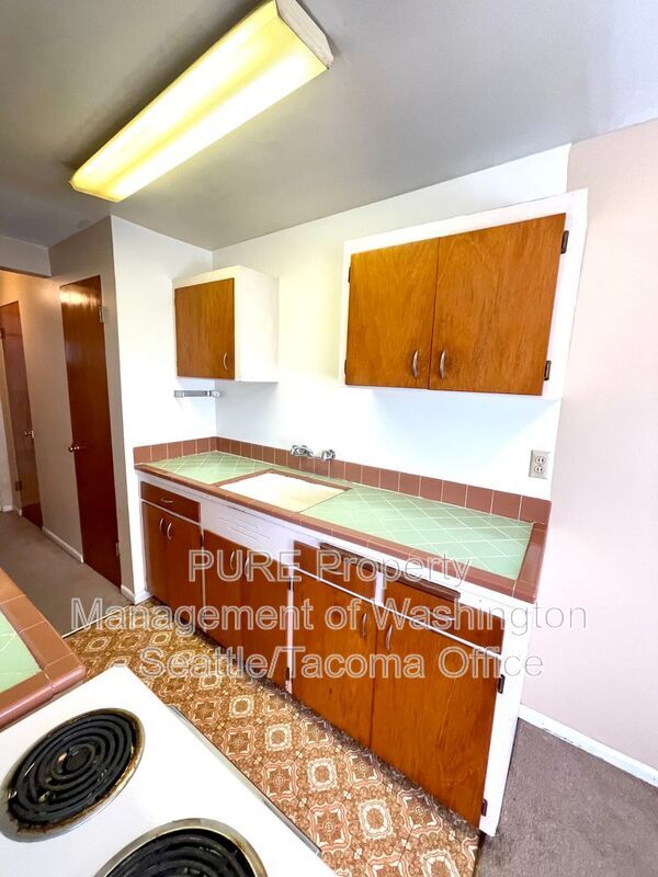 5217 11th Ave NW photo 4