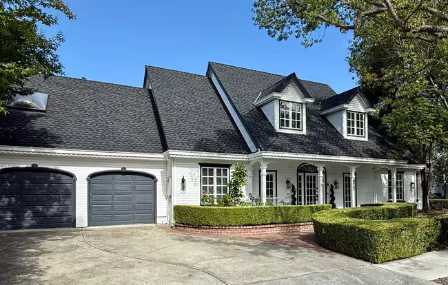 673 Regas Dr Campbell, CA 95008 photo 2