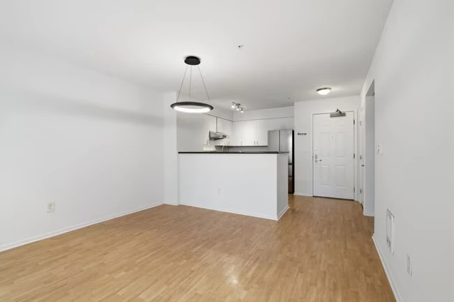8100 Oceanview Terrace San Francisco, CA 94132 photo 3