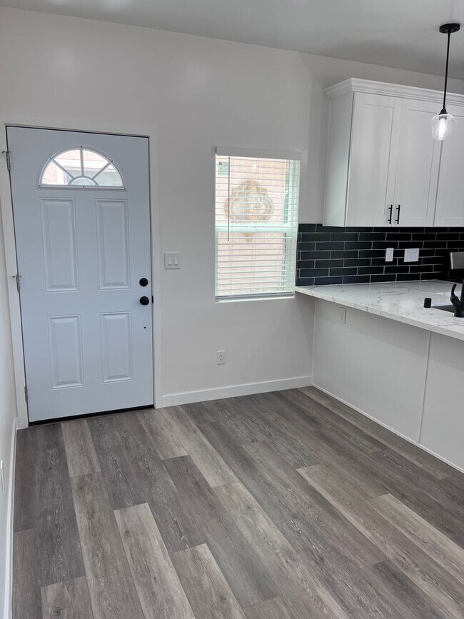 5215-5217 Catoctin Dr San Diego, CA 92115 photo 3