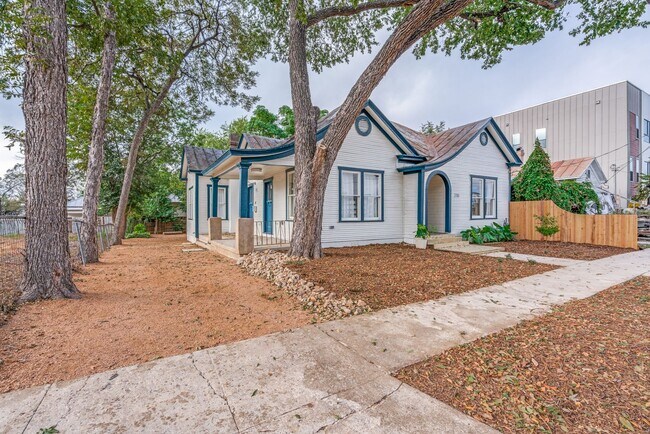 210 Mason St San Antonio, TX 78208 photo 2